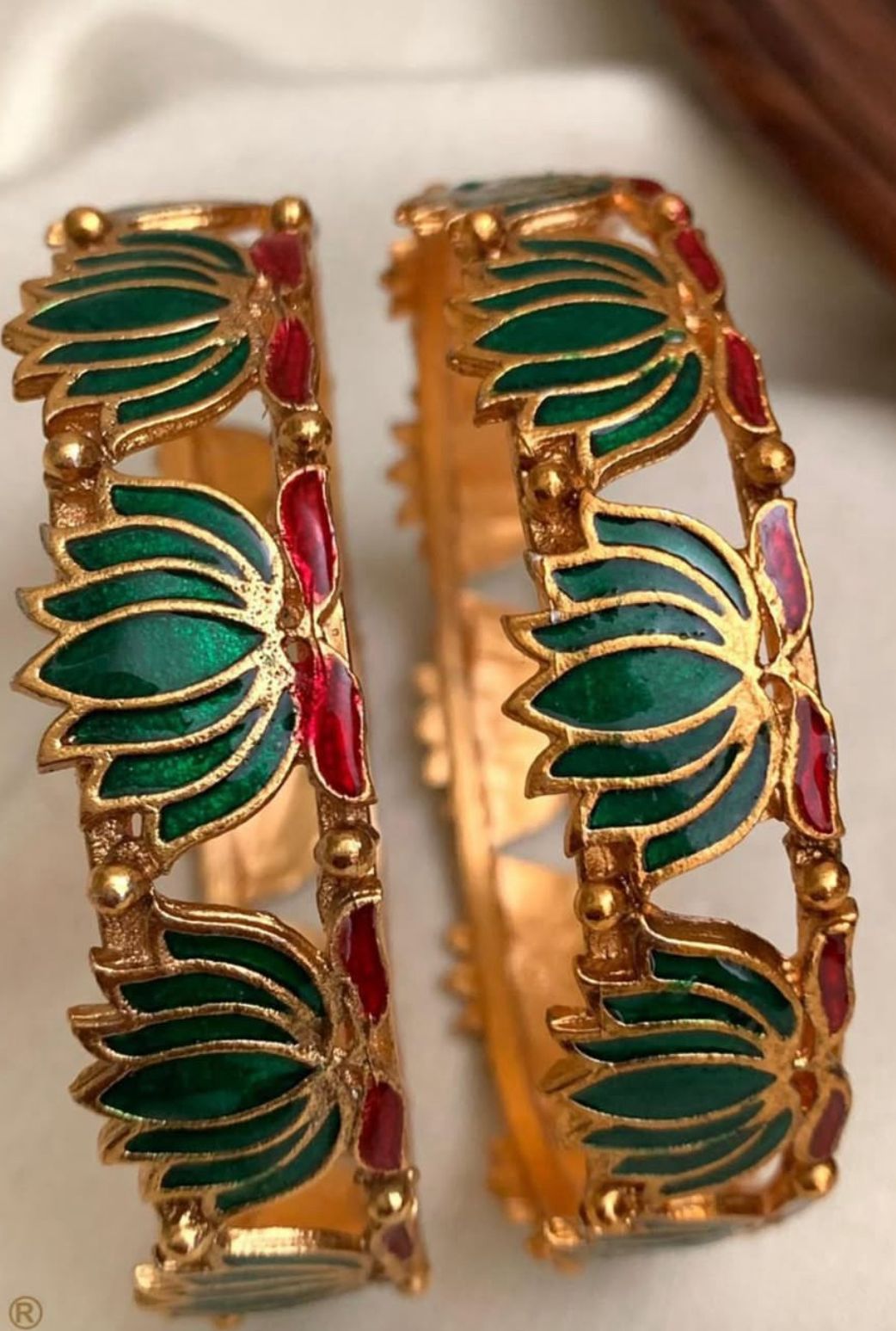 Noorika Green Lotus Kada