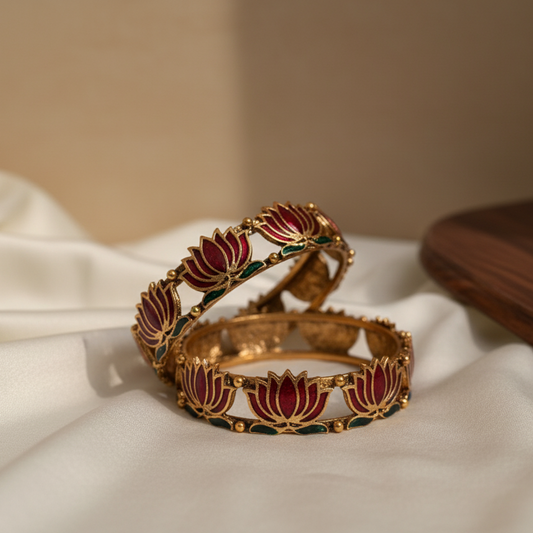 Noorika Red Lotus Kada